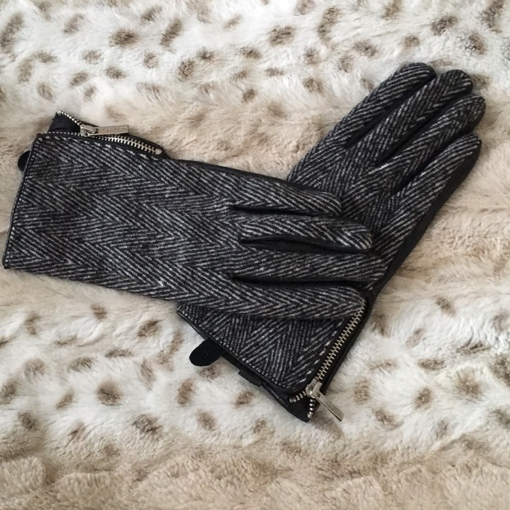 Calvin Klein gloves